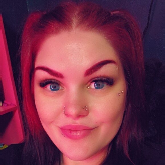 girlyq09